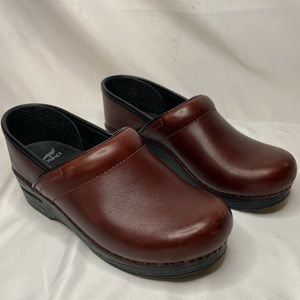Dankso Professional Leather Clogs Brown US Sz 7.5